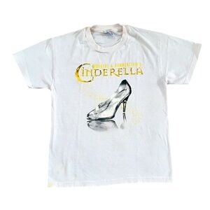 90s Vintage Cinderella T-Shirt Unisex Size Small